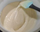 Foto del paso 5 de la receta: Budín acaramelado de peras con cremoso de banana, coco y chocolate