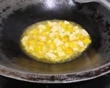 Foto langkah ke 2 dari resep Orak-Arik Telur Tahu Margarin.