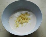Tejszínes-fokhagymás csirkemell szeletek recept fázis 2 fotója