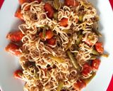 Foto del paso 4 de la receta: Noodles con judías verdes y chistorra con salsa yakitori