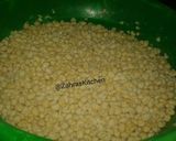 A picture of step 1 of Nigerian moin-moin.