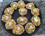 Foto del paso 3 de la receta: Canastitas rellenas con zapallito, zanahoria y cebolla