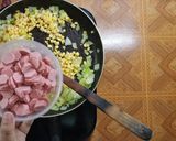 Foto langkah ke 4 dari resep Pizza Goreng.