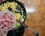 Foto langkah ke 4 dari resep Pizza Goreng.