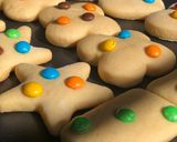 Foto del paso 7 de la receta: Galletitas de vainilla económicas, rendidoras sin manteca y fáciles de hacer