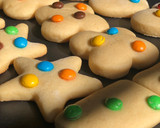 Foto del paso 7 de la receta: Galletitas de vainilla económicas, rendidoras sin manteca y fáciles de hacer