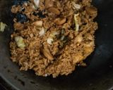 Foto langkah ke 4 dari resep Nasi Goreng Bakar.