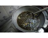 A picture of step 1 of Kashmiri Pink Tea.
