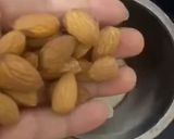 कस्टर्ड बादाम मिल्क (Custard Badam Milk recipe in Hindi) रेसिपी चरण 1 फोटो