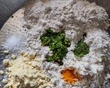 A picture of step 1 of Thalipeeth.