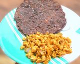 A picture of step 4 of Ragi rotti with egg burji.
