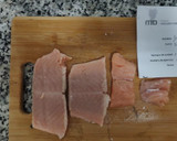 Foto del paso 1 de la receta: Salmón con leche, curry rojo y patatas bravas