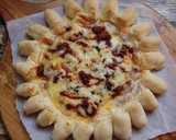 Foto langkah ke 9 dari resep Cheesy Bites Pizza.