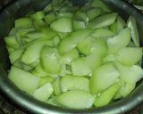 Foto langkah ke 2 dari resep Sayur labu siam.