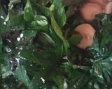 Foto langkah ke 4 dari resep Tumis Daun Ubi Cilembu bakso Belfoods.
