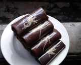 Foto langkah ke 5 dari resep Dadar Gulung Coklat isi Vla Pisang+keju.
