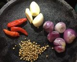 Foto langkah ke 2 dari resep Sate Jamur Tiram Sambal Kecap (Bakar Teflon).