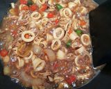 Foto langkah ke 4 dari resep Cumi saus tiram.