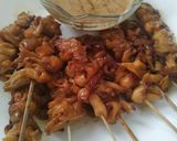 Foto langkah ke 5 dari resep Sate jamur bumbu kacang.