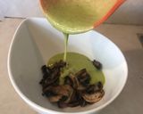 Foto del paso 8 de la receta: Zupa di fiori di zucca (sopa de flores de calabaza)