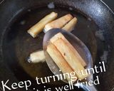 A picture of step 2 of Fried Yam and Peppered Stew a. k. a dundun.