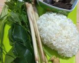 Foto langkah ke 1 dari resep Sup Pedas Udang Jamur.