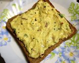 A picture of step 2 of Semolina Bread Snack.