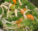 Hình bước làm 2 của món Canh cải nấm bào ngư