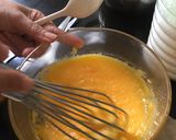 Hình bước làm 1 của món Bánh trứng