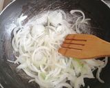 Foto del paso 4 de la receta: Salsa roja para huevos
