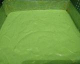 Foto langkah ke 5 dari resep Brownies Pandan Kukus Ny. Liem.