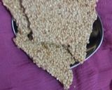 તલ ની ચીકી (Til Chiki Recipe In Gujarati) રેસીપી સ્ટેપ2ફોટો