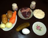 Фото кроку 1 до ПП Салат из свиного сердца с морковью и маринованными огурцами.