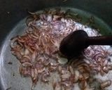 A picture of step 2 of Chicken karia.