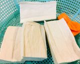 Hình bước làm 1 của món Đậu hũ, nấm, hành củ nướng