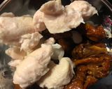 Foto del paso 2 de la receta: Canapés de paté de pollo con tomates secos