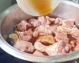 A picture of step 3 of CARAMELIZED CHICKEN (WITH JAGGERY).