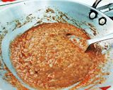A picture of step 3 of Pavbhaji.