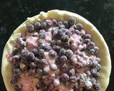 A picture of step 2 of Blueberry pie.