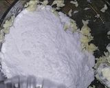 A picture of step 2 of Butter cake.