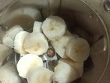 जग प्रसिद्ध केळी मिल्कशेक (keli milkshake recipe in marathi)