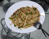 Foto langkah ke 6 dari resep Tumis touge / toge simple pedas.