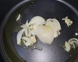 Foto del paso 1 de la receta: Espaguetis negros al aroma del curry hindú