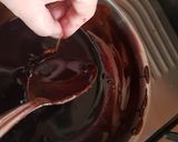 A picture of step 3 of Chocolate almonds dates.