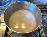A picture of step 1 of Deany's plain Thai Kao Tom/rice soup (congee).
