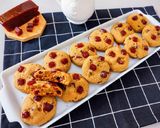 Foto do passo 6 de Cookies de fubá com goiabada bem simples de fazer