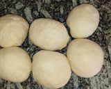 Foto del paso 3 de la receta: Bollos de pan dulce