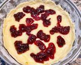 Foto del paso 8 de la receta Pastel de crema y mermelada de cerezas