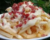 Foto langkah ke 5 dari resep Cheesy Rasher Fries.