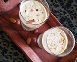 A picture of step 3 of Dates and almonds shake.